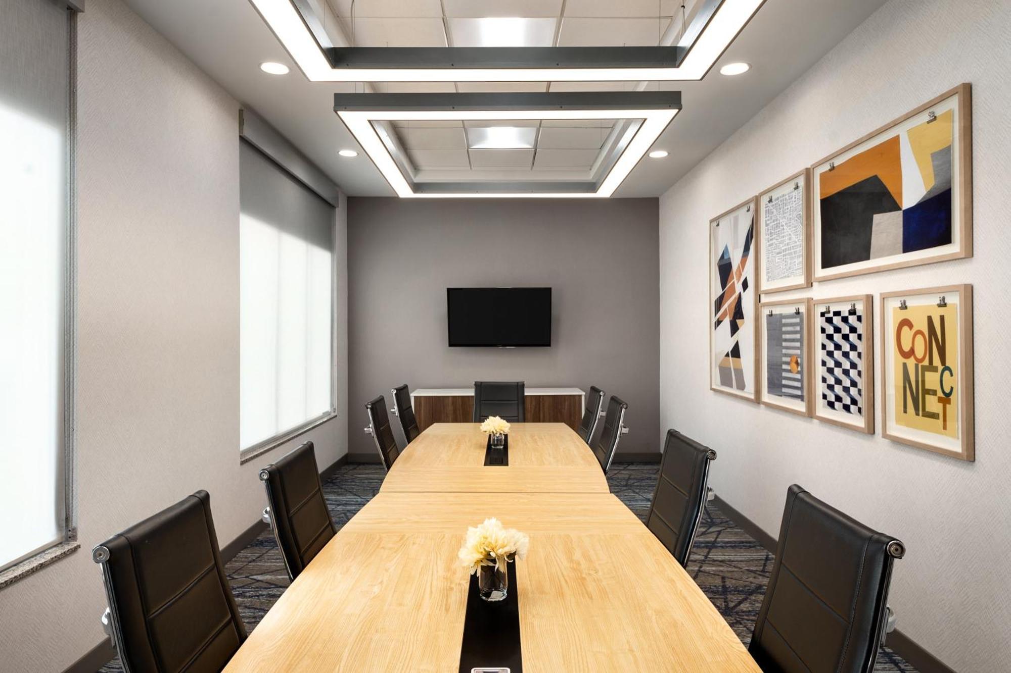 Holiday Inn Express Richmond By Ihg Εξωτερικό φωτογραφία