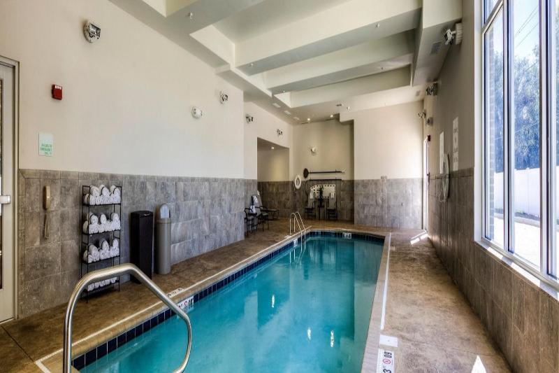 Holiday Inn Express Richmond By Ihg Εξωτερικό φωτογραφία